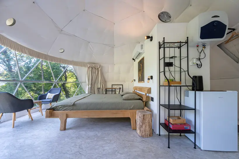 Geodesic glamping dome with private jacuzzi at Zen Relaxing Village